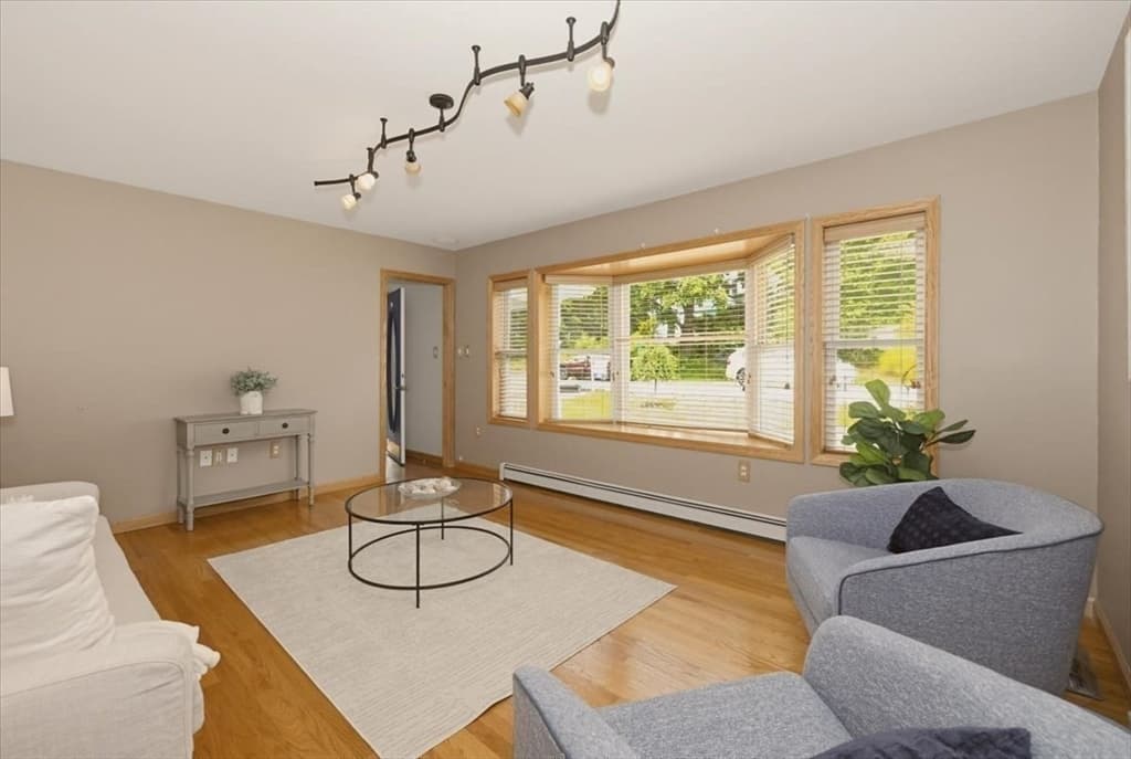 12 Corcoran Rd, Burlington MA 01803 photo 17