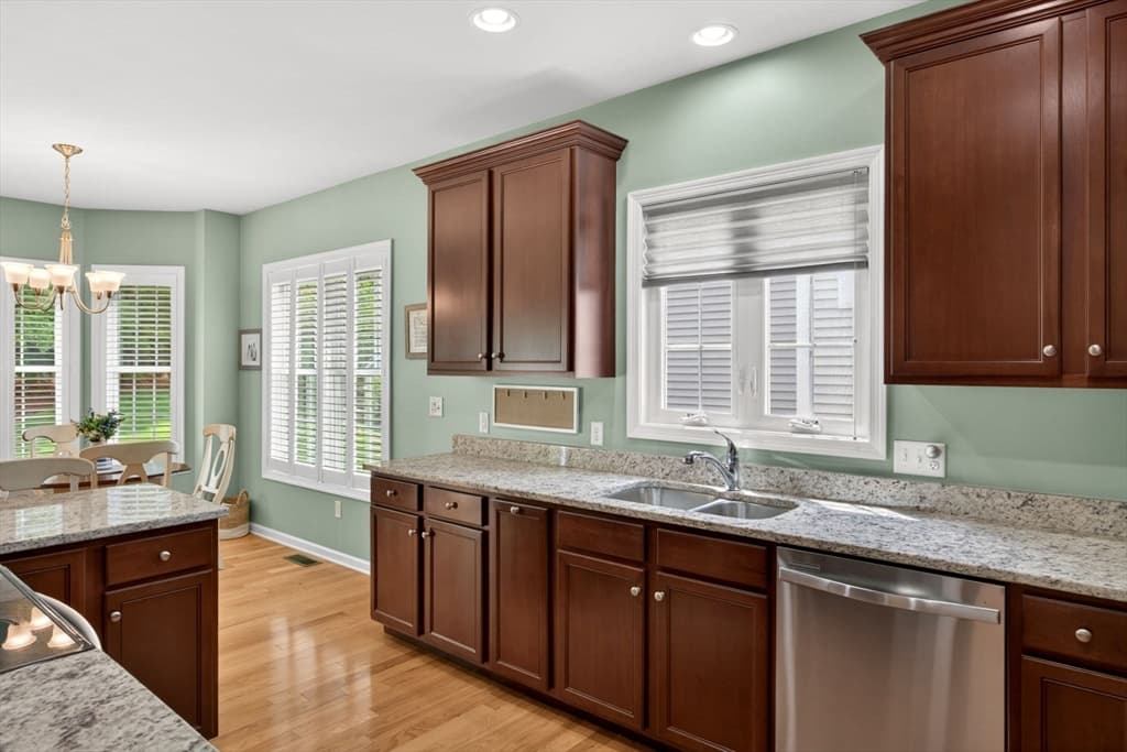 Single Family Residence at 17 Valley Front, Plymouth MA 02360, photo 11 of 42