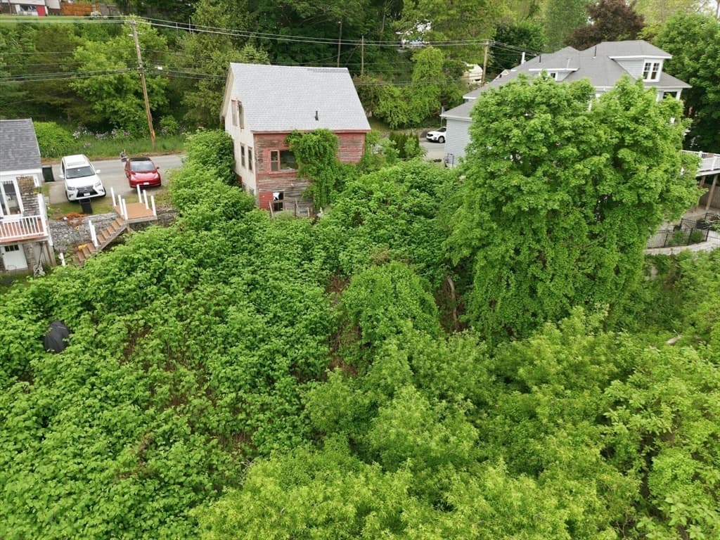 52 Merrimac St, Amesbury MA 01913 photo 13