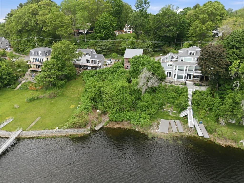 52 Merrimac St, Amesbury MA 01913 photo 10