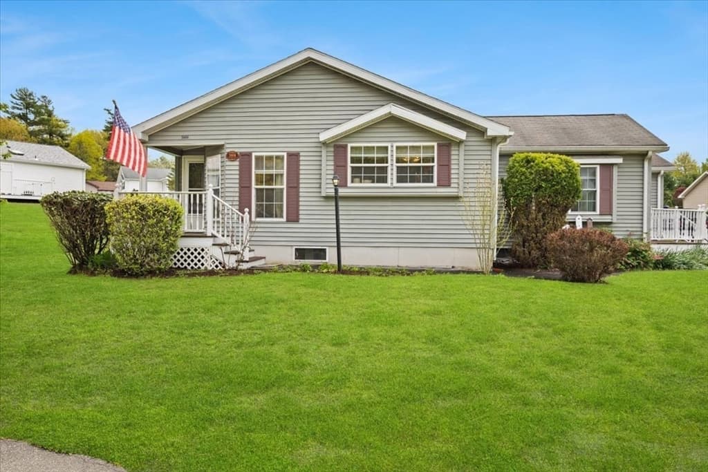 Single Family Residence at 5604 Oak Point Drive, Middleboro MA 02346, Middleboro, photo 2 of 39