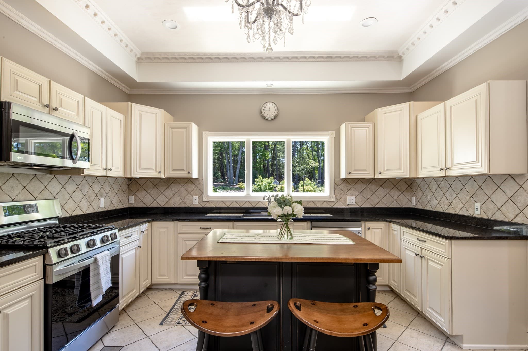 Single Family Residence at 178 Pine Hill Rd, Westport MA 02790, photo 14 of 42