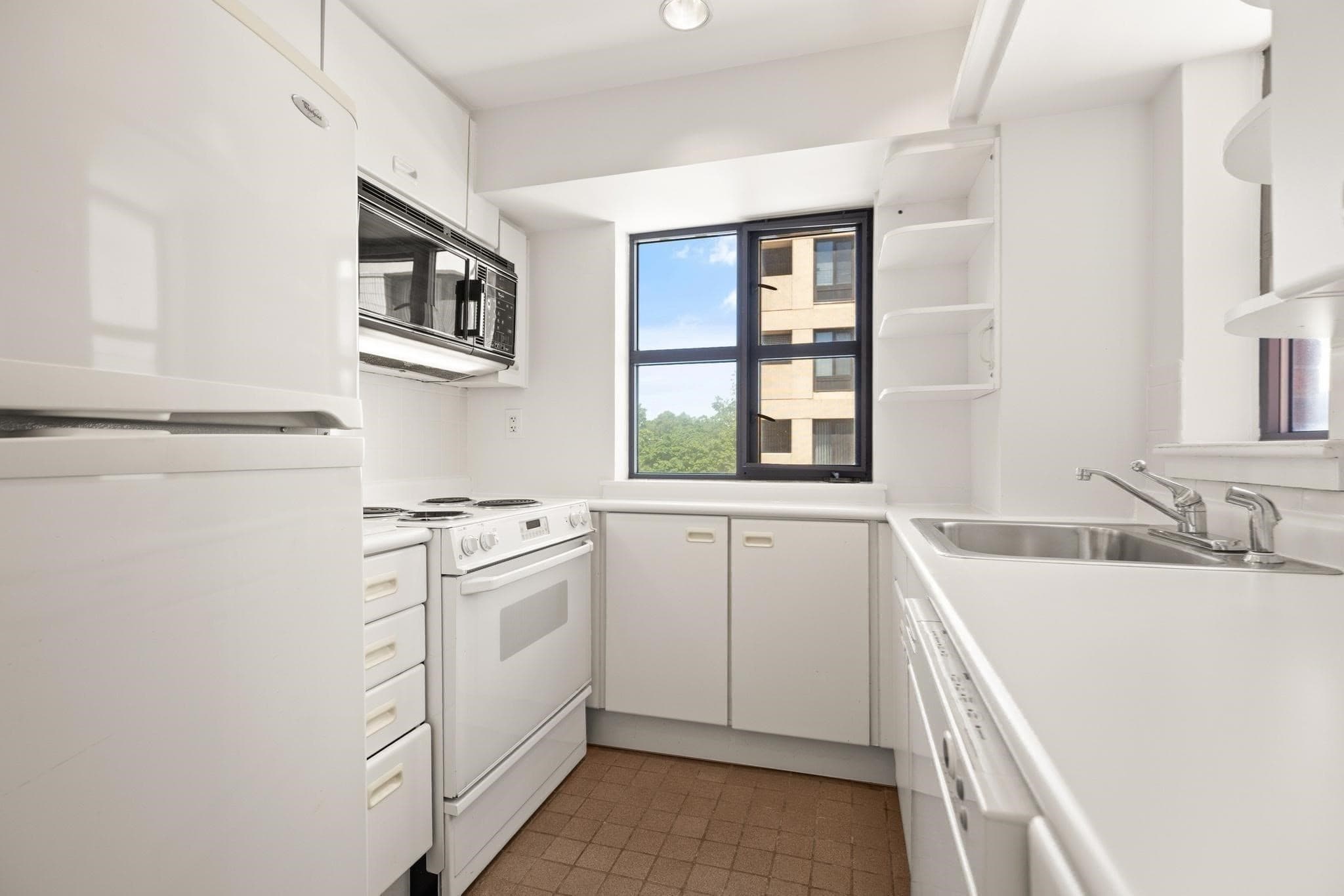 Condominium at 931 Massachusetts Avenue # 606, Cambridge MA 02139, Cambridge, photo 5 of 17