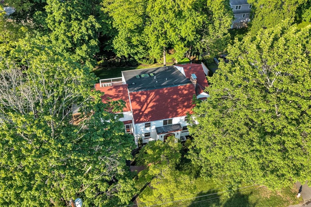 31 Alba Rd, Wellesley MA 02481