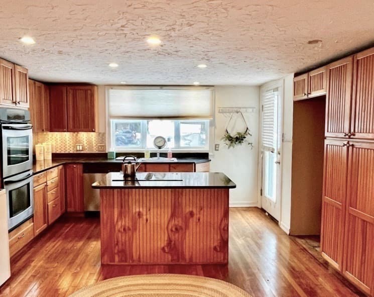 214-216 River Road East, Berlin MA 01503 photo 3