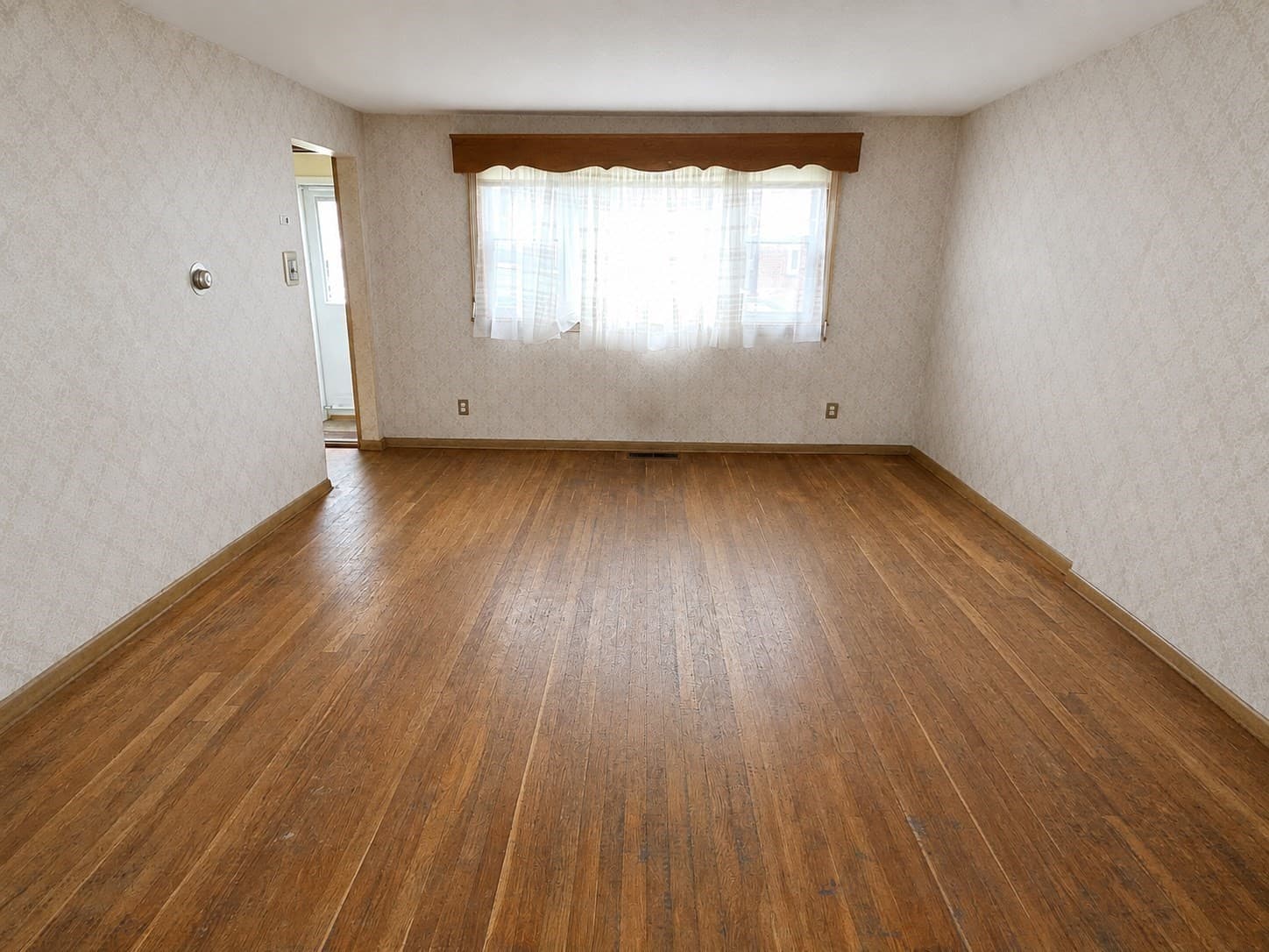 Single Family Residence at 445 E 5th St, Boston MA 02127, photo 2 of 35