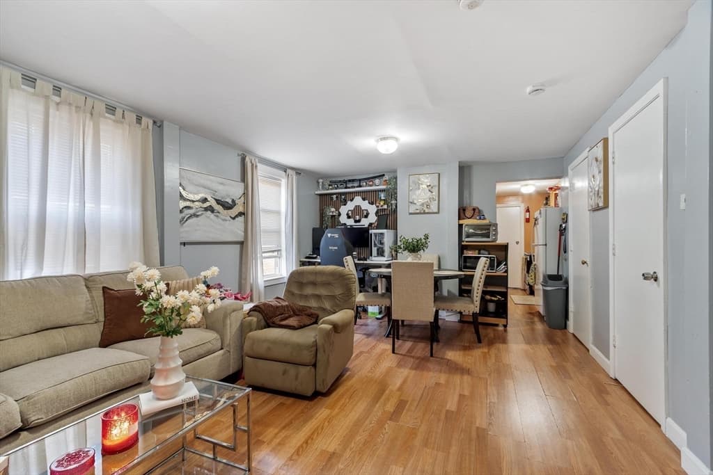 10 Kempton Ct, Lawrence MA 01841 photo 13