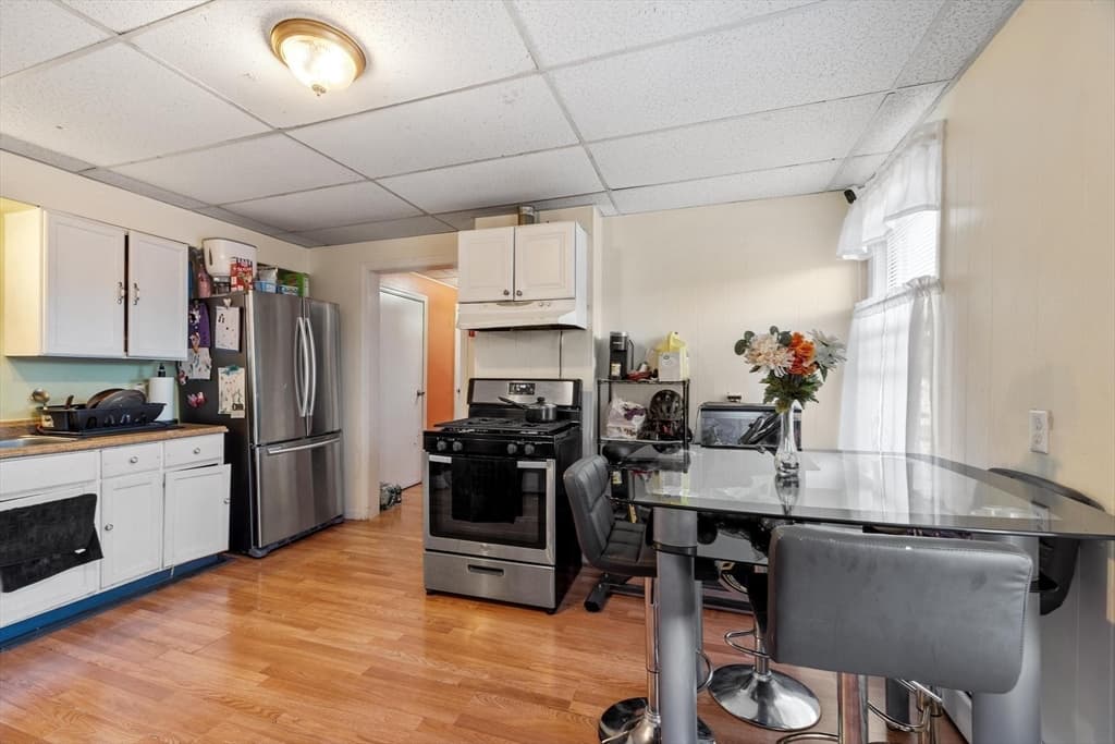 10 Kempton Ct, Lawrence MA 01841 photo 11