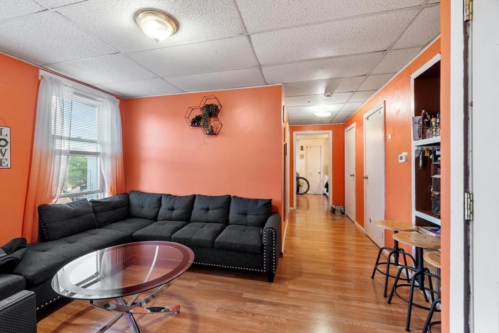 10 Kempton Ct, Lawrence MA 01841 photo 8