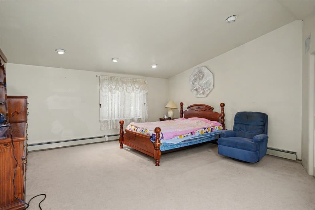 262 Clifton St, Belmont MA 02478 photo 23