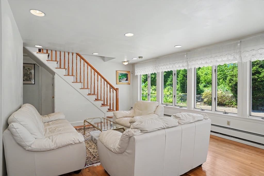 262 Clifton St, Belmont MA 02478 photo 6