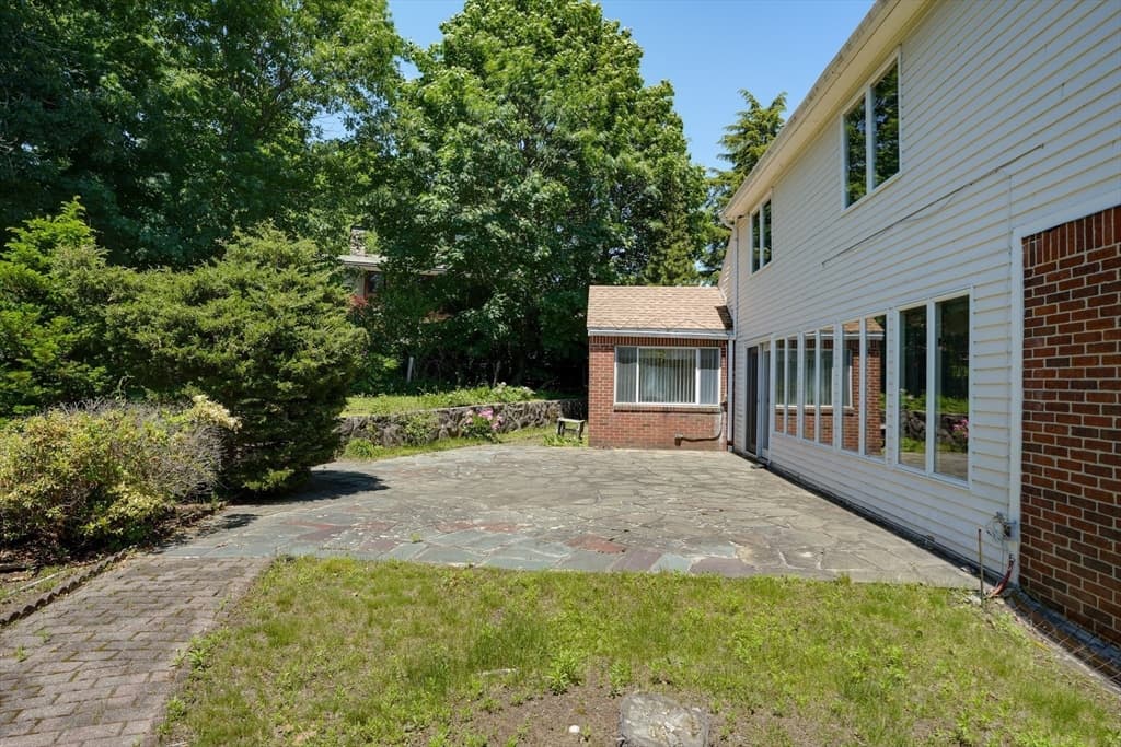 262 Clifton St, Belmont MA 02478 photo 3