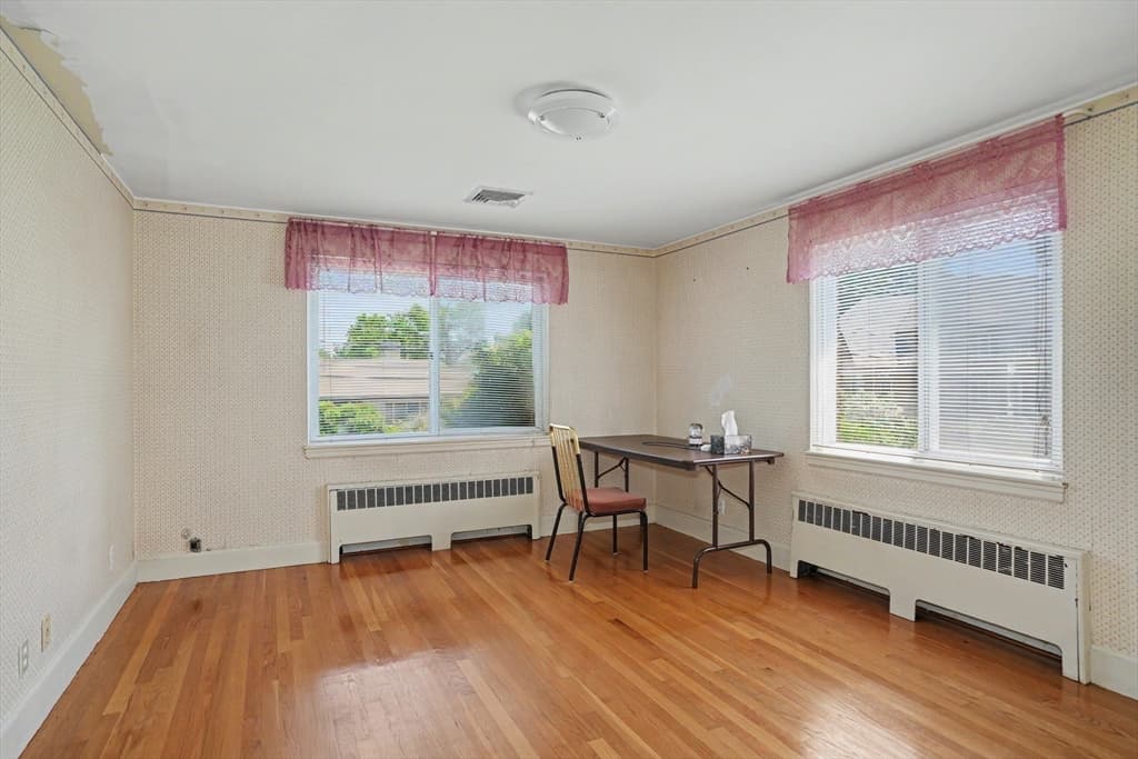 262 Clifton St, Belmont MA 02478 photo 18