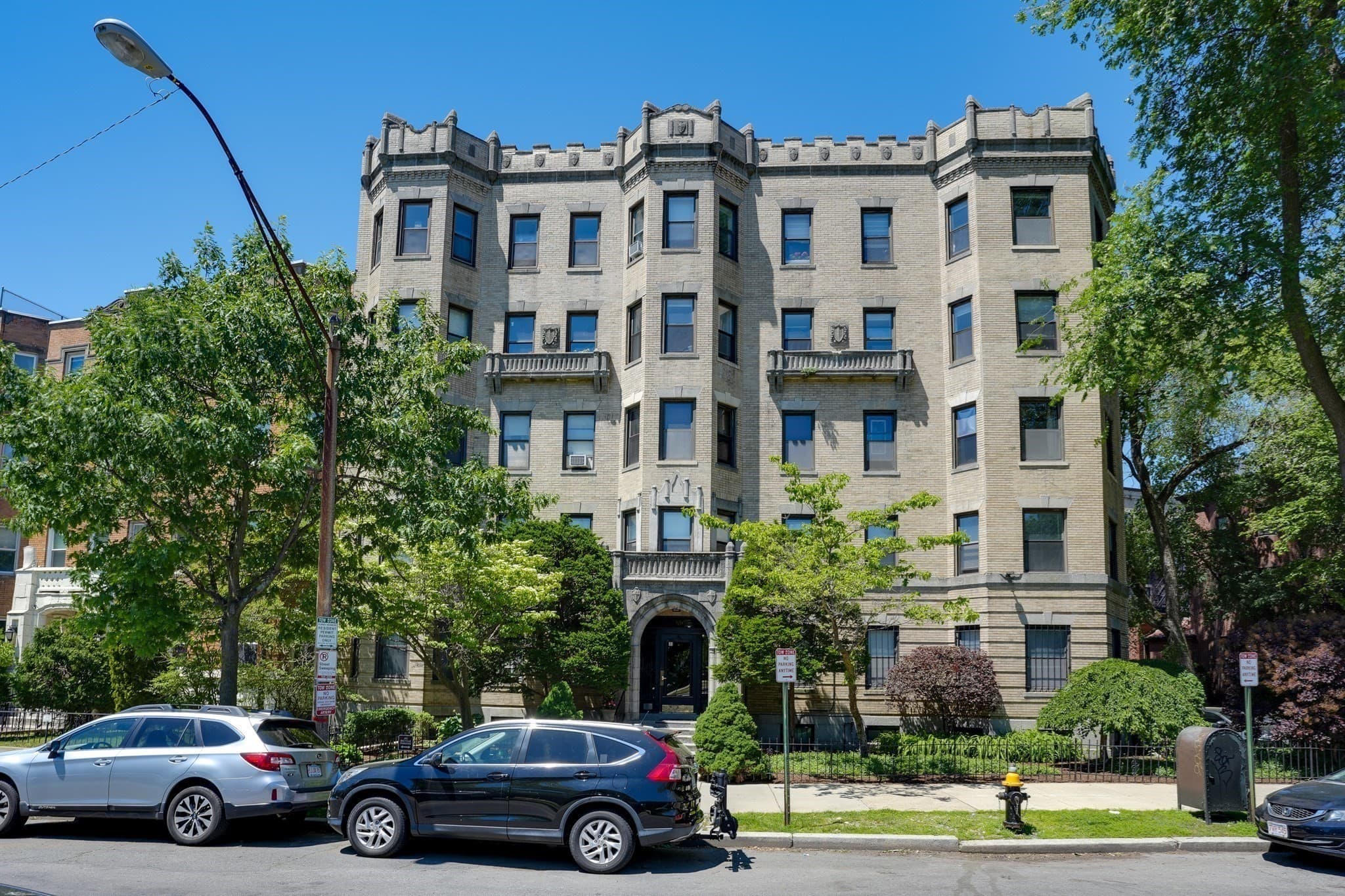 Condominium at 51 Park Drive # 27, Boston MA 02215, photo 2 of 12