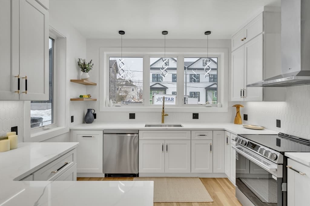 Condominium at 19 Keith St # 1, Watertown MA 02472, photo 2 of 36