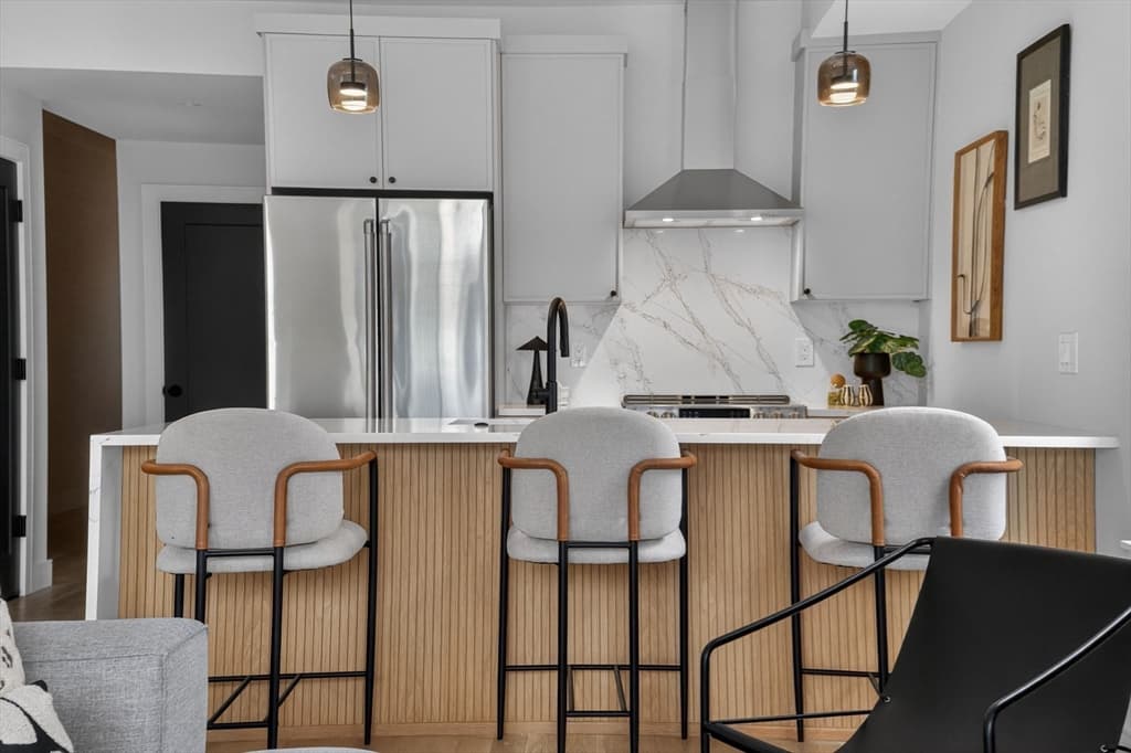 Condominium at 54 Dorset Street # 5, Boston MA 02125, Boston, photo 3 of 25
