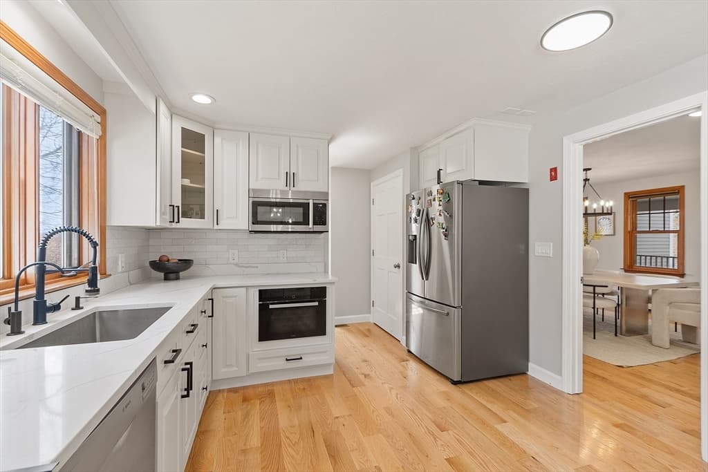 Single Family Residence at 933 Liberty Square Rd, Boxborough MA 01719, Boxborough, photo 13 of 41