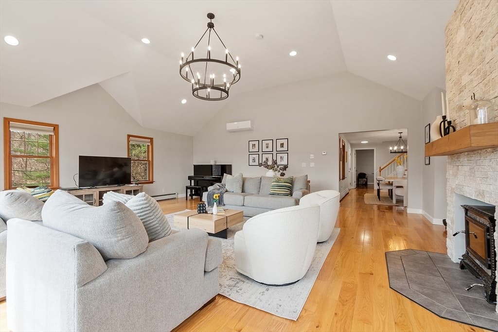 Single Family Residence at 933 Liberty Square Rd, Boxborough MA 01719, Boxborough, photo 7 of 41
