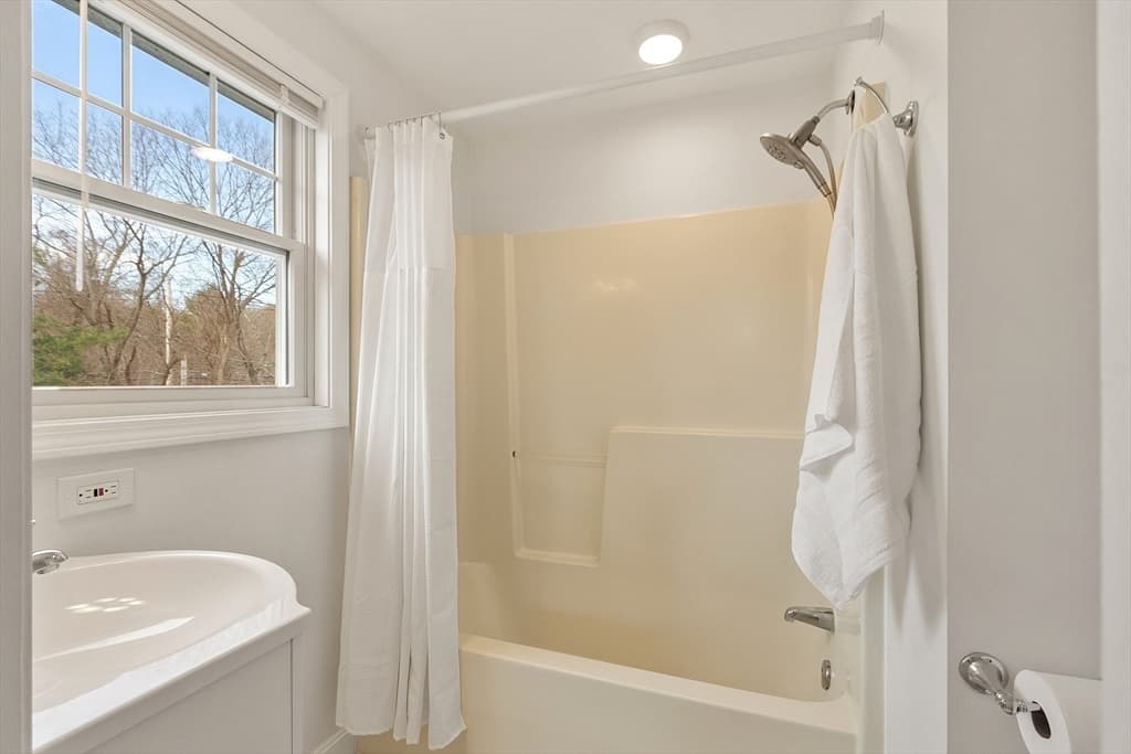 Single Family Residence at 933 Liberty Square Rd, Boxborough MA 01719, Boxborough, photo 35 of 41