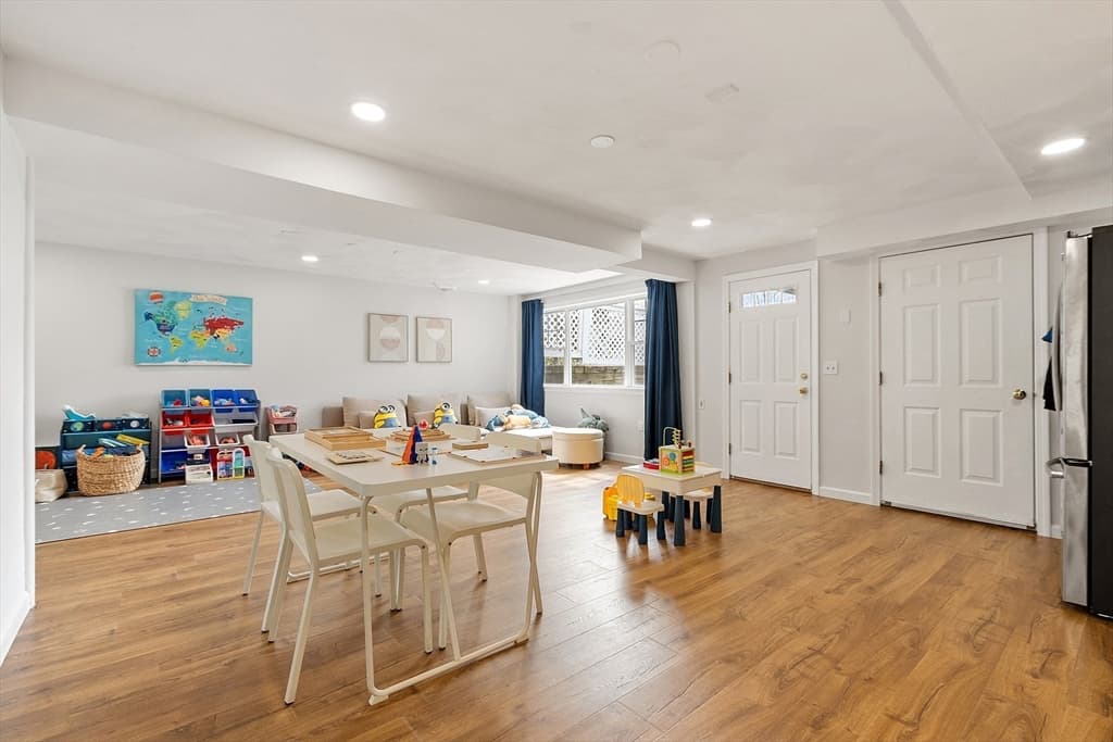 Single Family Residence at 933 Liberty Square Rd, Boxborough MA 01719, Boxborough, photo 39 of 41