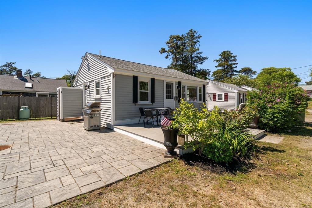 253 Shad Hole Rd # 6, Dennis MA 02639