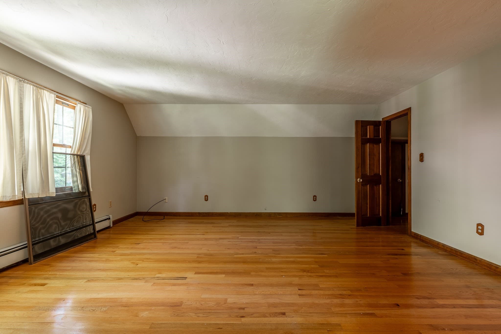 Single Family Residence at 322 Spring St, Shrewsbury MA 01545, photo 22 of 26