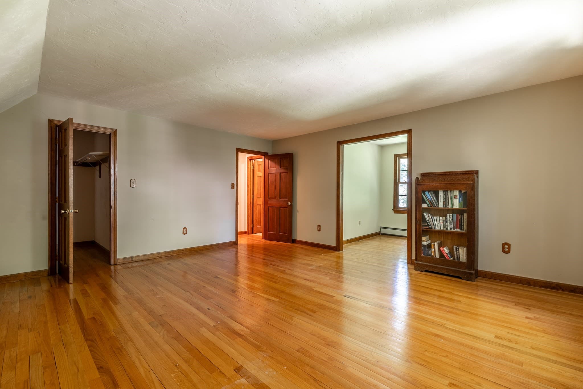 Single Family Residence at 322 Spring St, Shrewsbury MA 01545, photo 21 of 26
