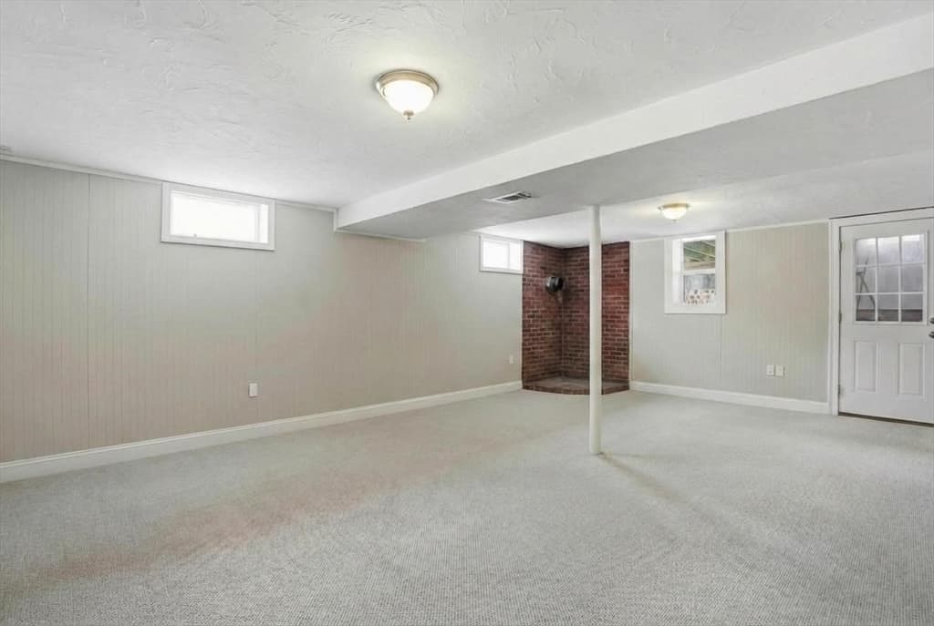 Single Family Residence at 2 Hemenway Road, Framingham MA 01701, Framingham, photo 23 of 33