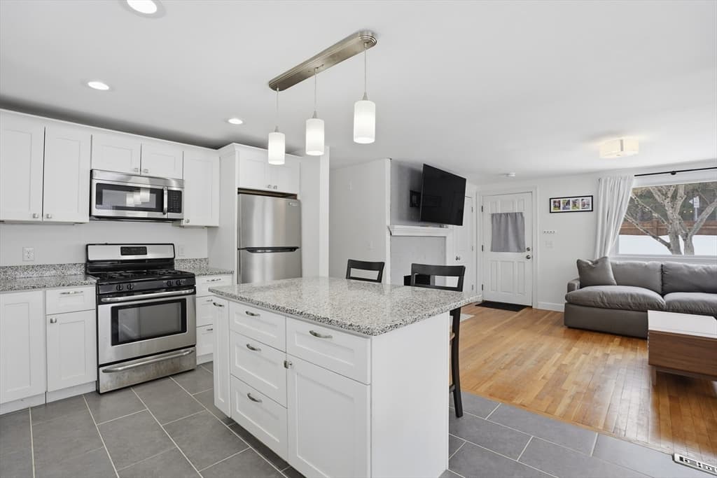 Single Family Residence at 2 Hemenway Road, Framingham MA 01701, Framingham, photo 12 of 33