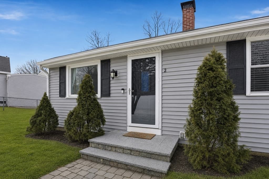 Single Family Residence at 2 Hemenway Road, Framingham MA 01701, Framingham, photo 3 of 33