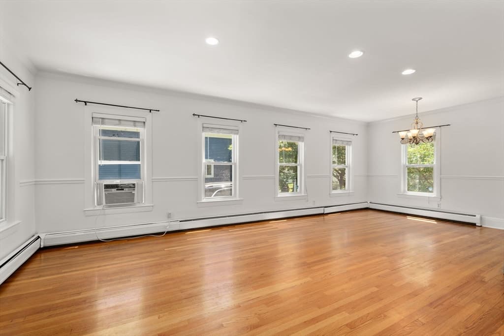 Condominium at 81 Brook Rd # 81, Weston MA 02493, Weston, photo 6 of 35