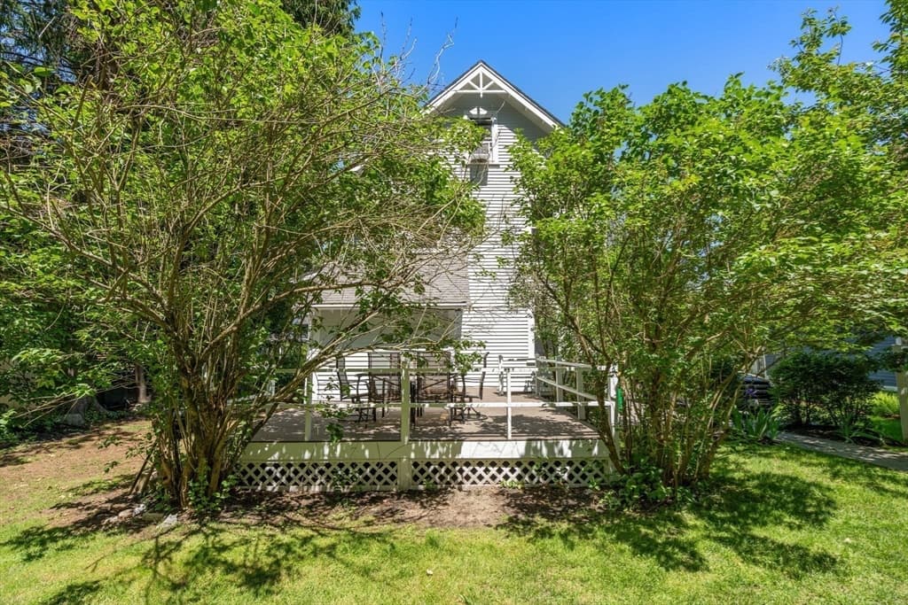 Condominium at 81 Brook Rd # 81, Weston MA 02493, Weston, photo 32 of 35