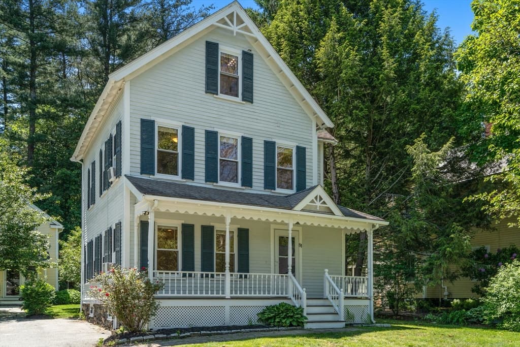 81 Brook Rd # 81, Weston MA 02493