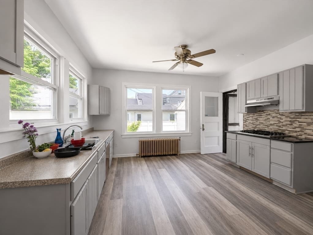 337 Union St, New Bedford MA 02740 photo 12