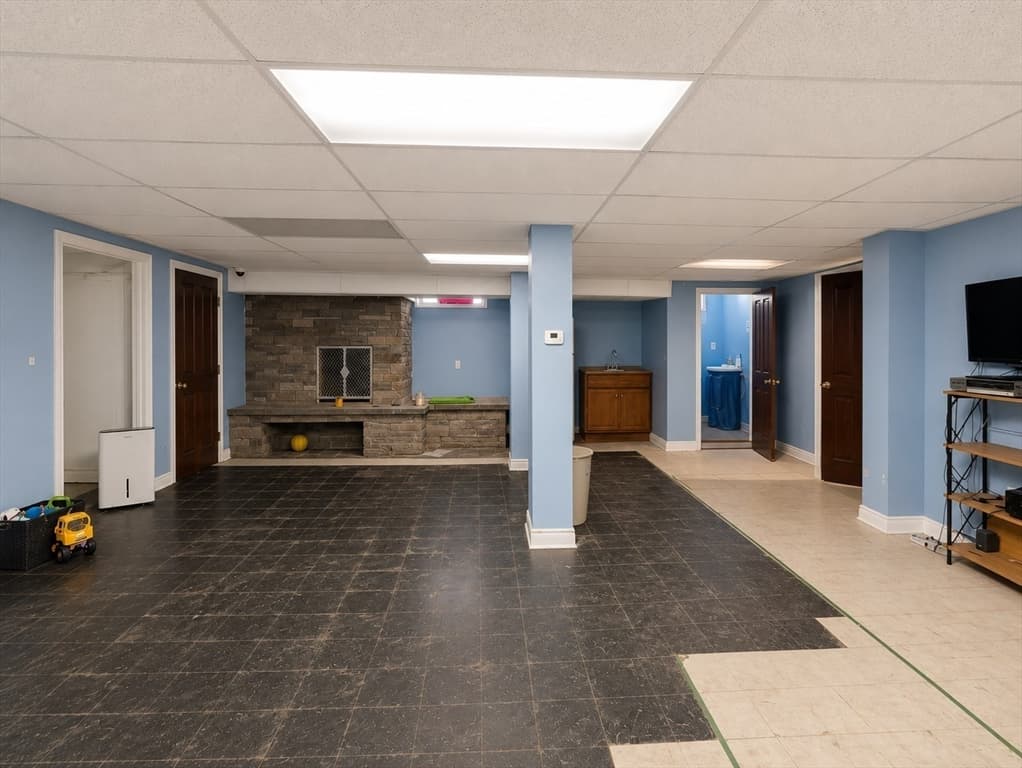 337 Union St, New Bedford MA 02740 photo 32
