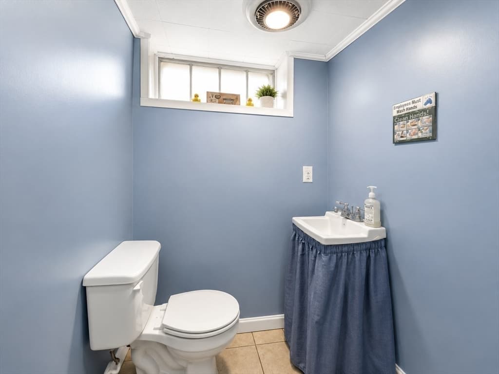 337 Union St, New Bedford MA 02740 photo 34