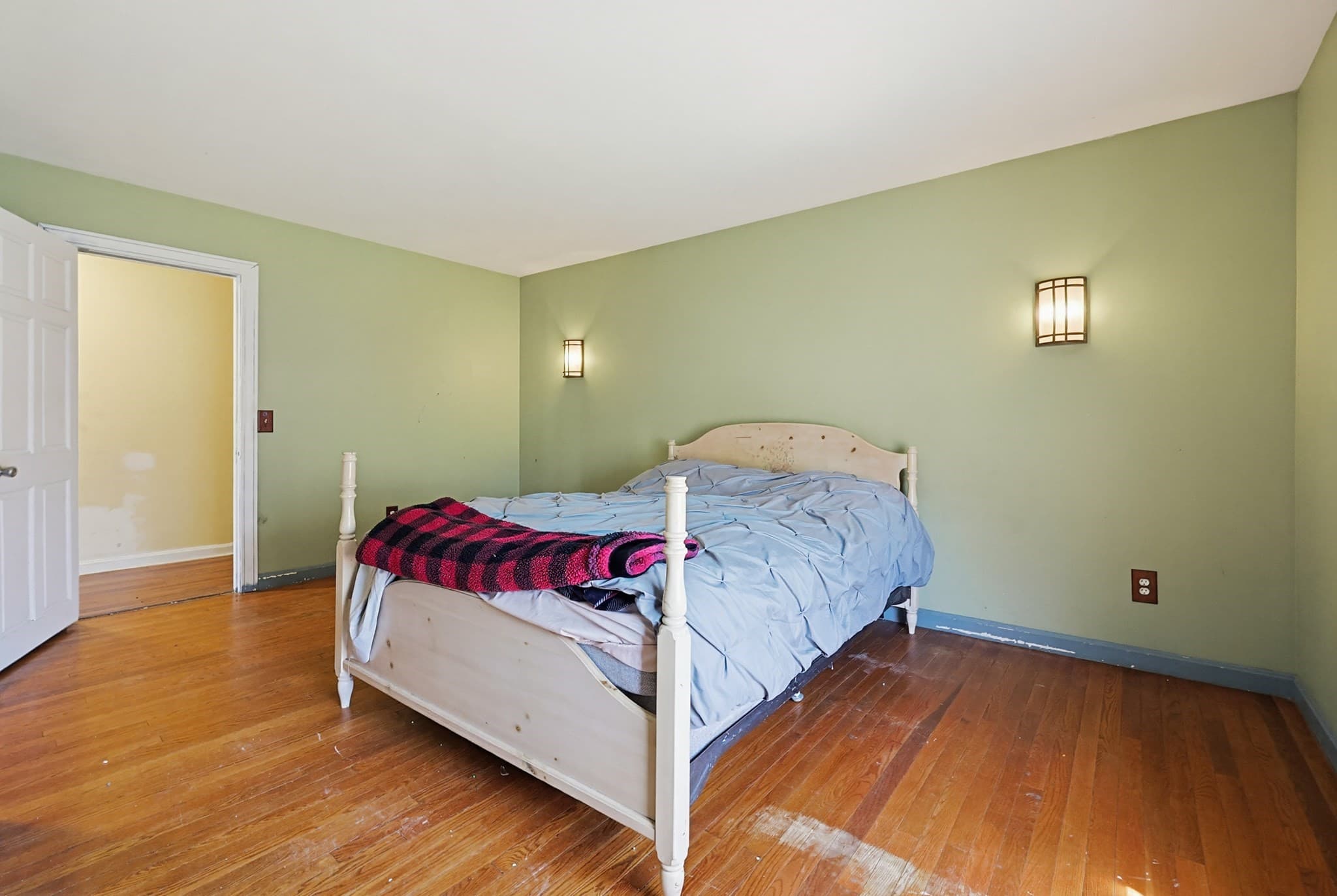 Single Family Residence at 299 Broadway, North Attleboro MA 02760, photo 21 of 39