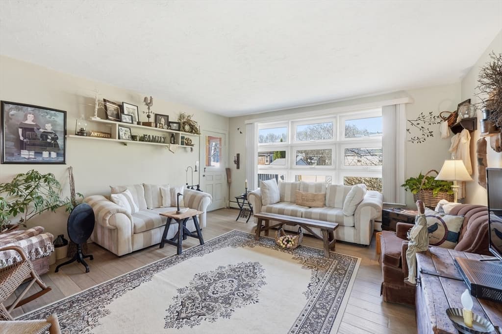 Single Family Residence at 11 Paul St, Auburn MA 01501, Auburn, photo 17 of 36