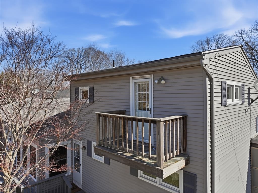 Single Family Residence at 11 Paul St, Auburn MA 01501, Auburn, photo 5 of 36