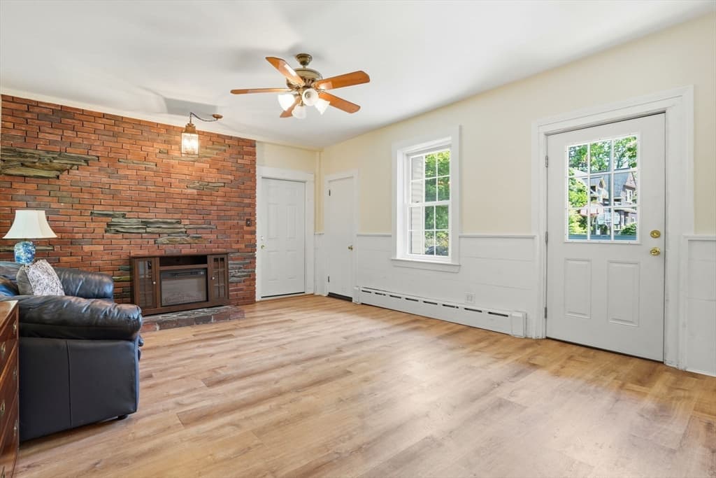 Single Family Residence at 100 South Main St., Middleboro MA 02346, photo 15 of 41