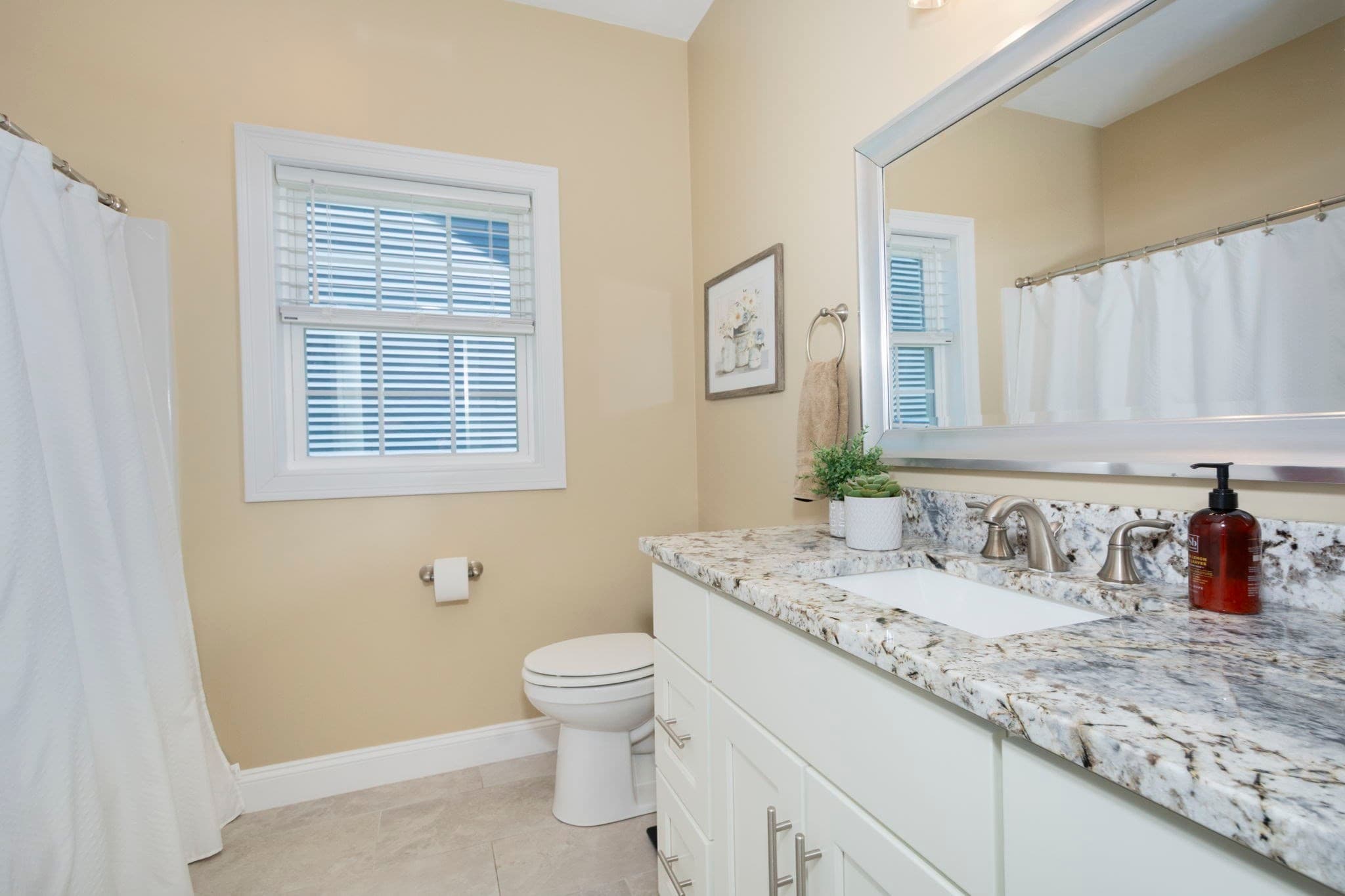 Condominium at 5 Abby Ln # 5, Shrewsbury MA 01545, photo 17 of 39