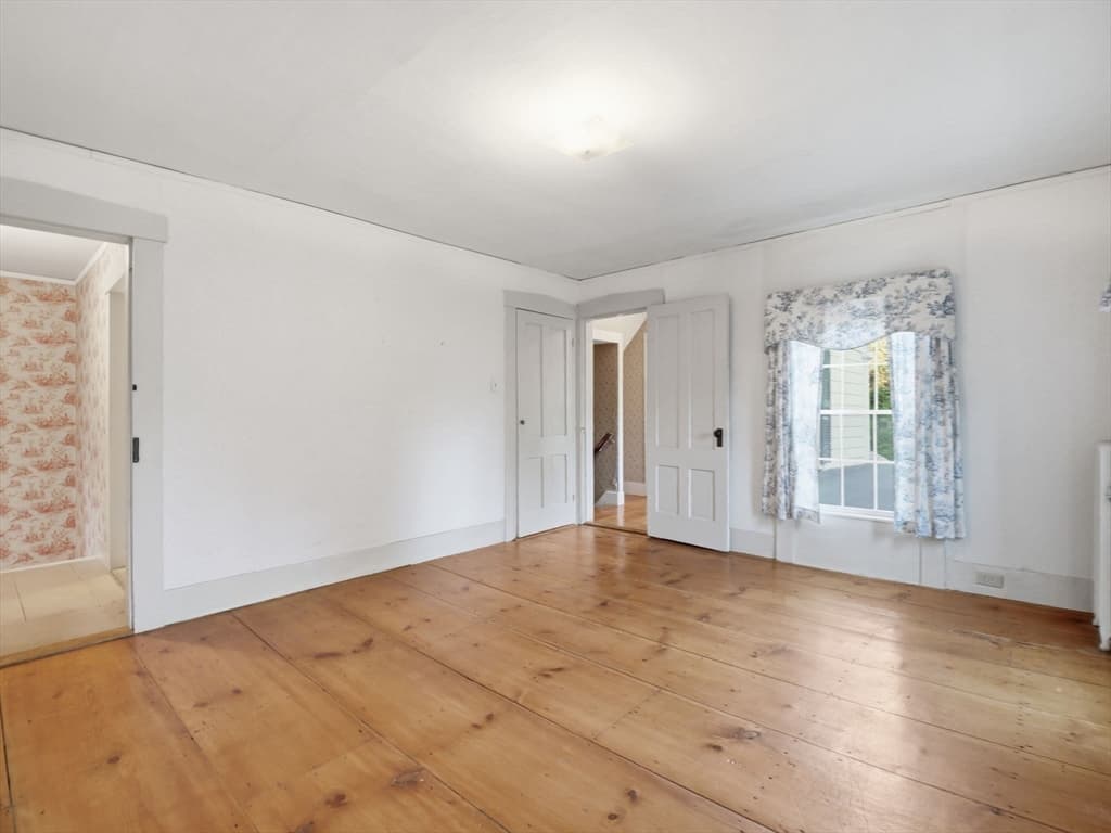 834 Pleasant St, Athol MA 01331 photo 27