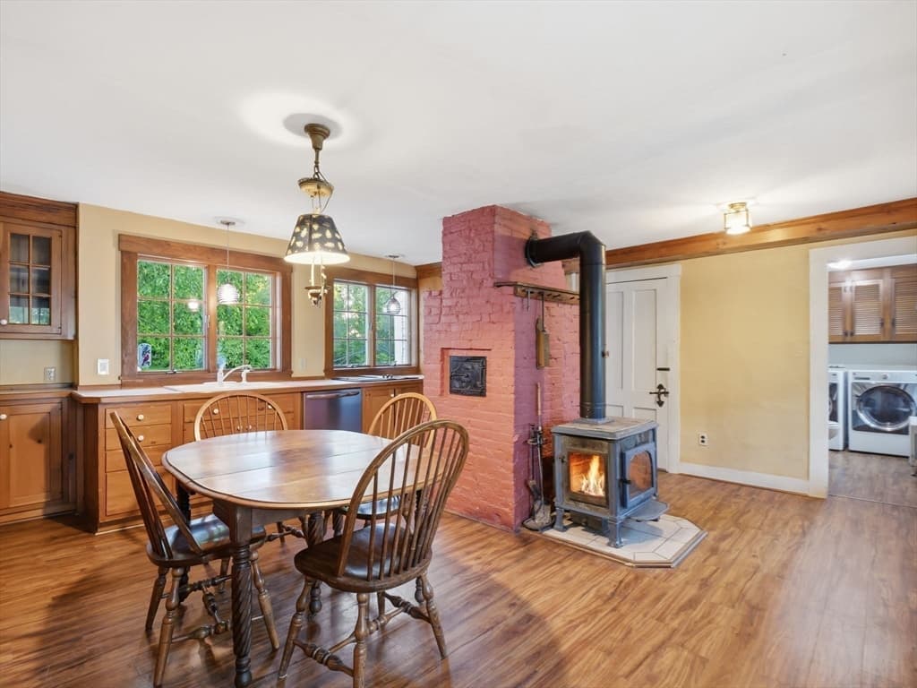 834 Pleasant St, Athol MA 01331 photo 9