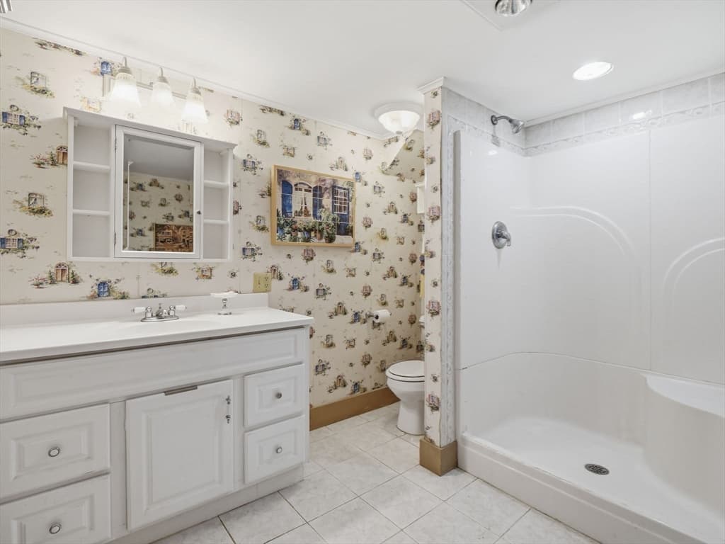 834 Pleasant St, Athol MA 01331 photo 29
