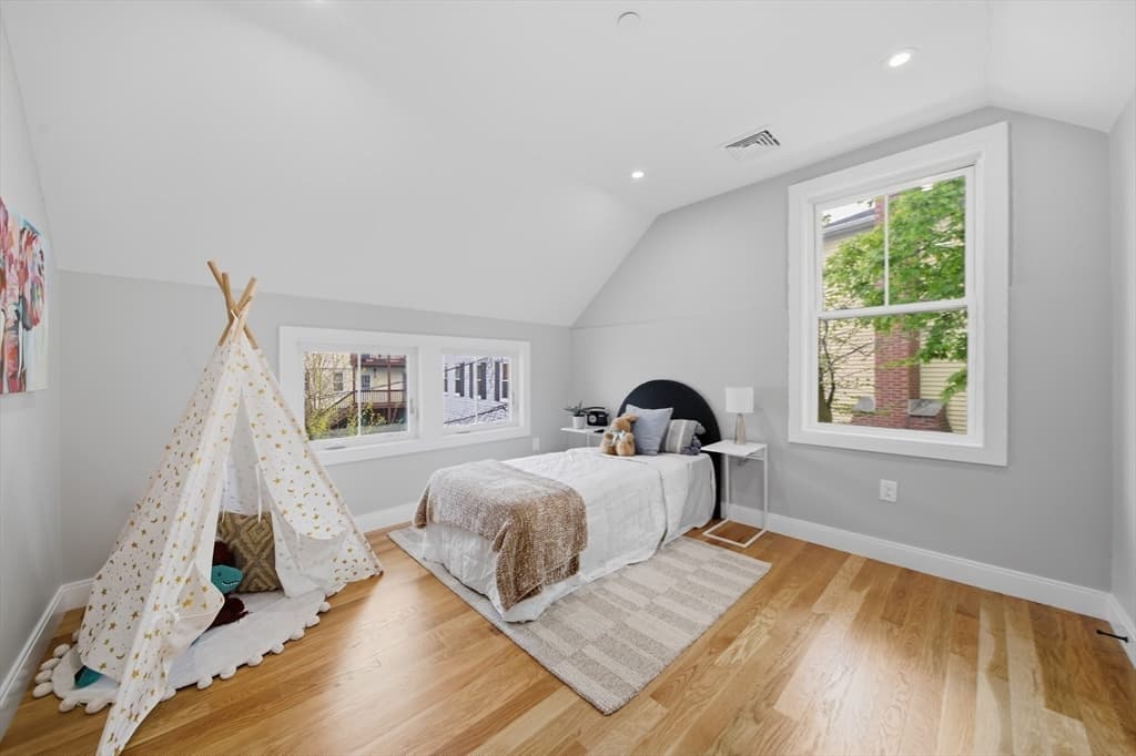 174 Walnut Street # 2, Somerville MA 02145 photo 2