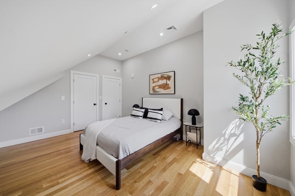 174 Walnut Street # 3, Somerville MA 02145 photo 3