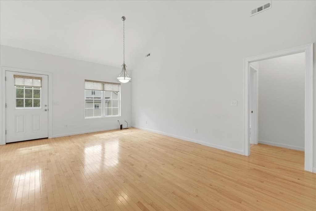 Single Family Residence at 30 Shadow Creek Lane # 30, Ashland MA 01721, photo 16 of 27