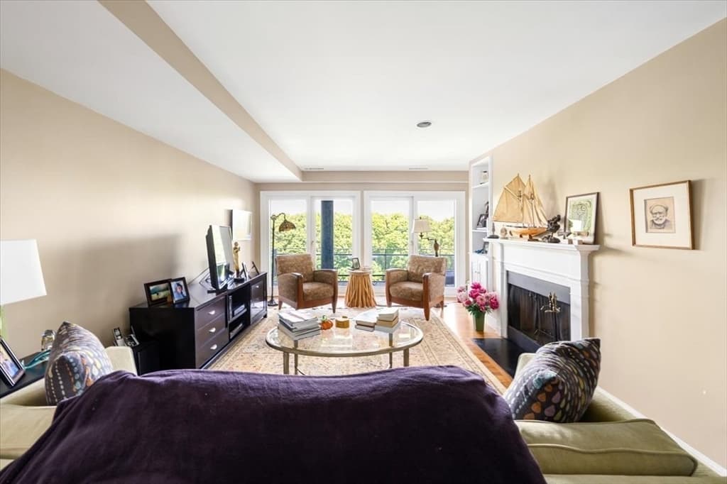 227 Summit Ave # E304, Brookline MA 02446 photo 5