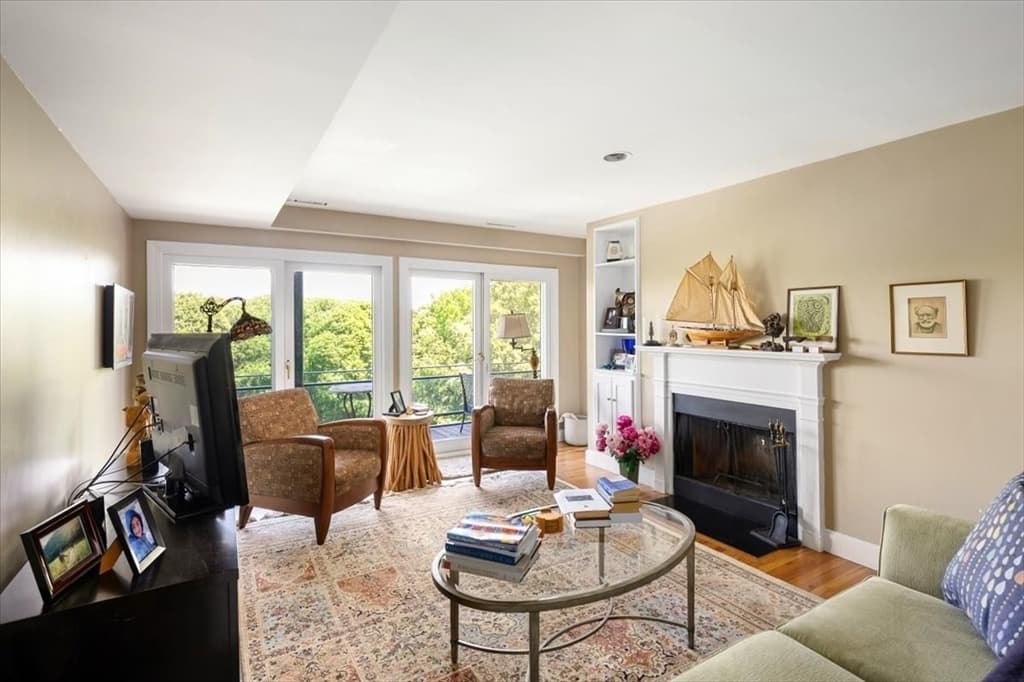 227 Summit Ave # E304, Brookline MA 02446 photo 4