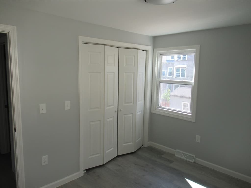 Duplex at 128-130 Woodmont St, Springfield MA 01104, Springfield, photo 13 of 30